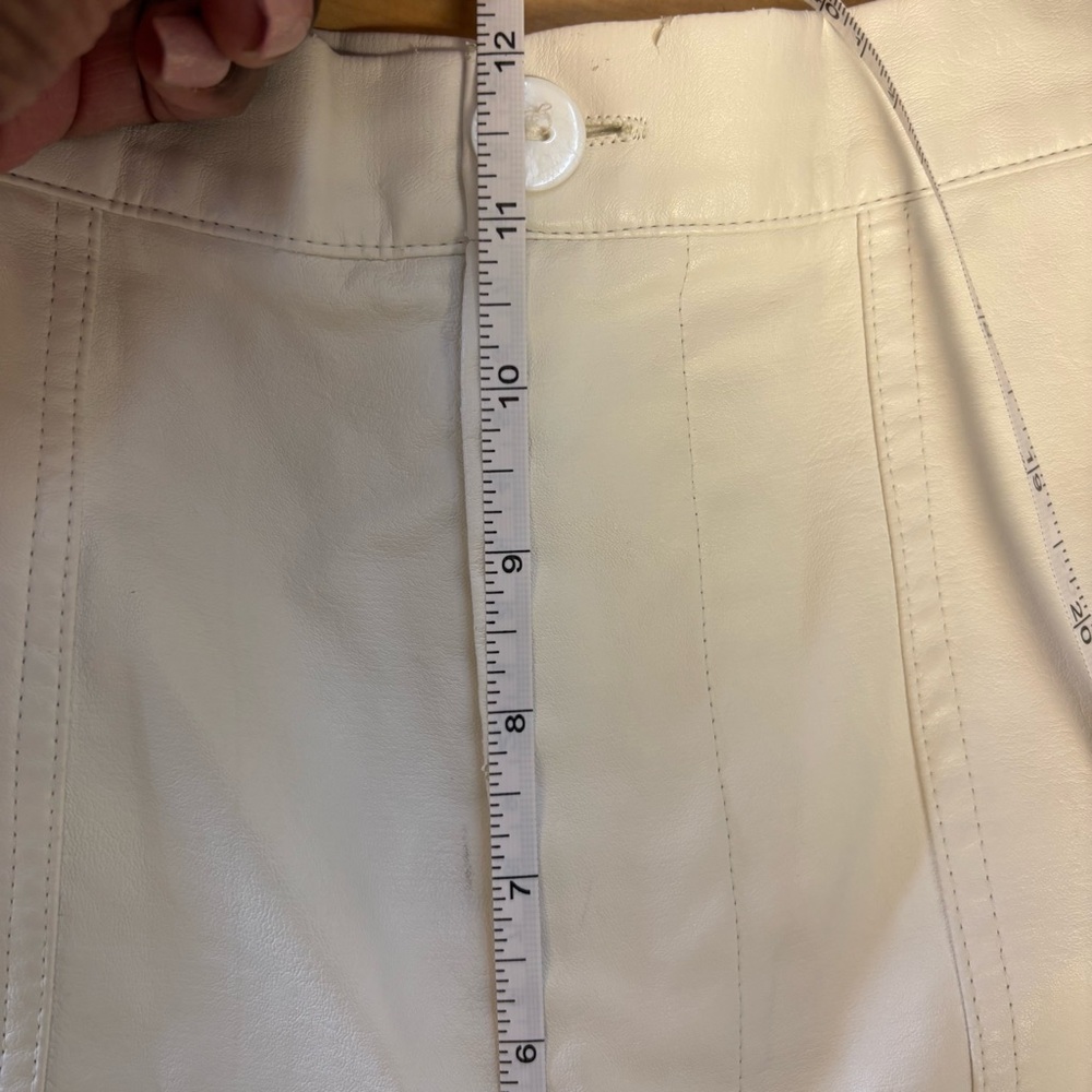 Princess Polly Encore Faux Leather High Waist High Rise White Crop Pants size 6 - Picture 12 of 16